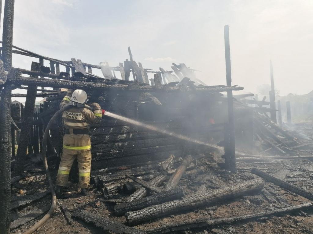 В Хакасии тушили сено и крупный степной пожар